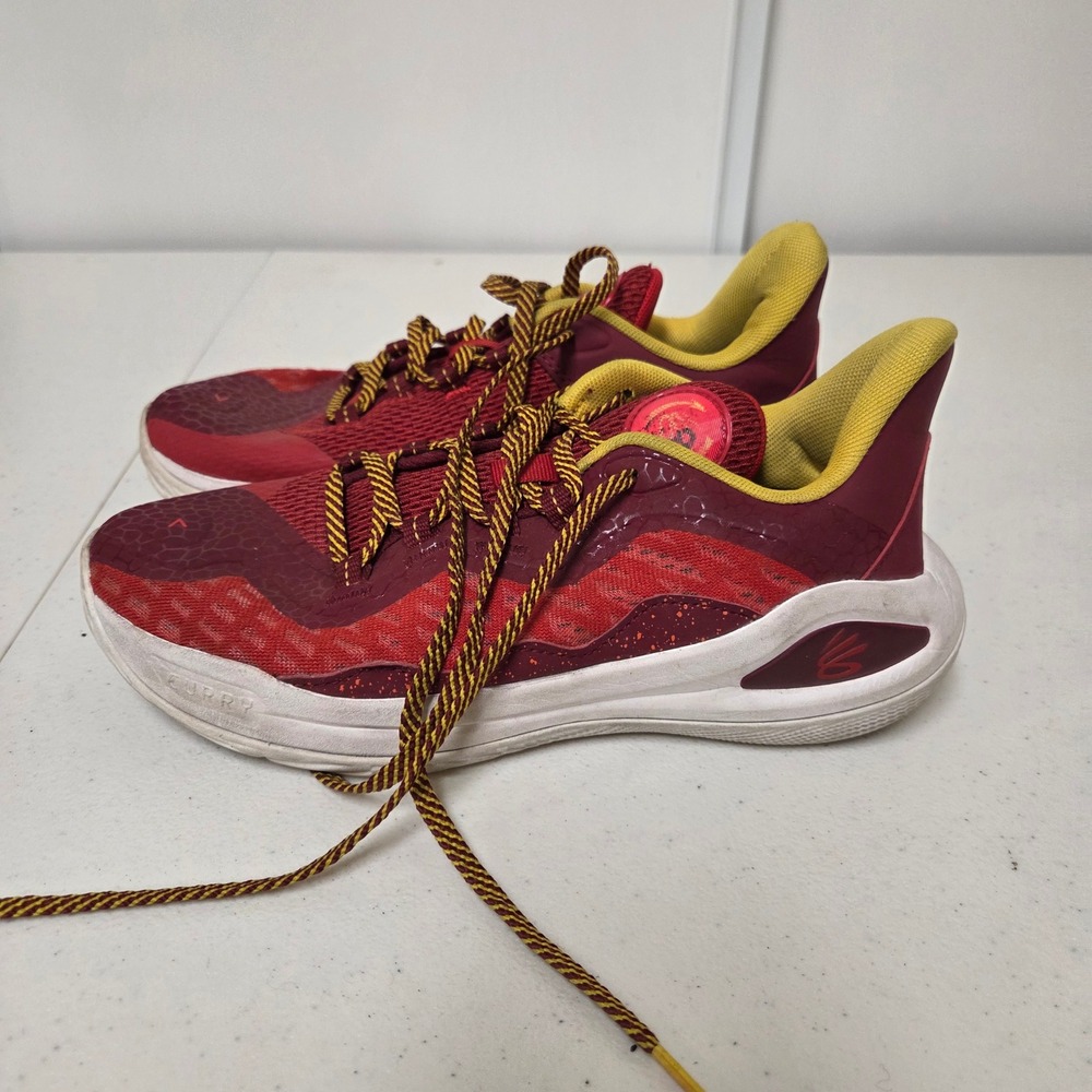 Under Armour Curry Flow 8 Red Yellow Basketball Shoes Kids Size 6Y 3027577